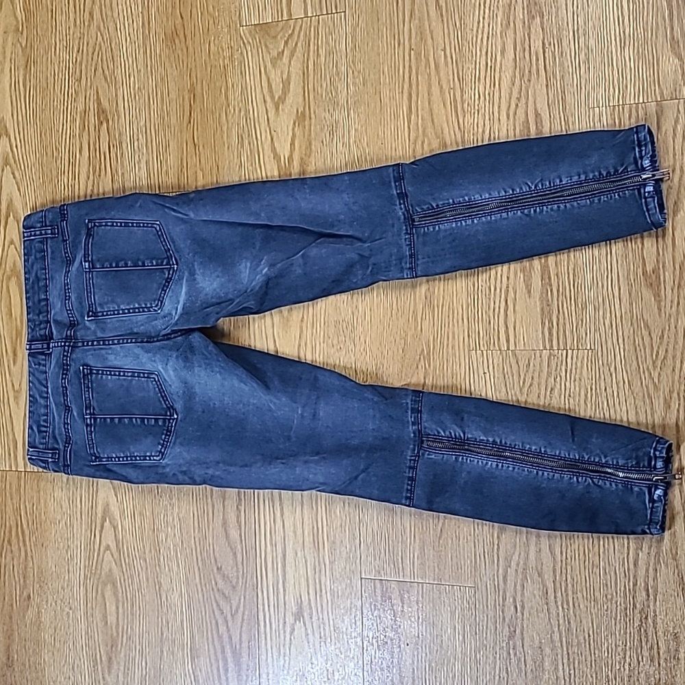 FREE PEOPLE 27x25 SKINNY STRECH ZIPER CUFFS PRE-OWNED WOMENS, GIRLS PANTS - Picture 4 of 8